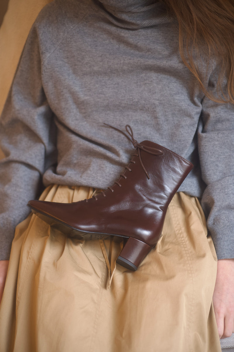 Pavlova Boots Yuca Castagna