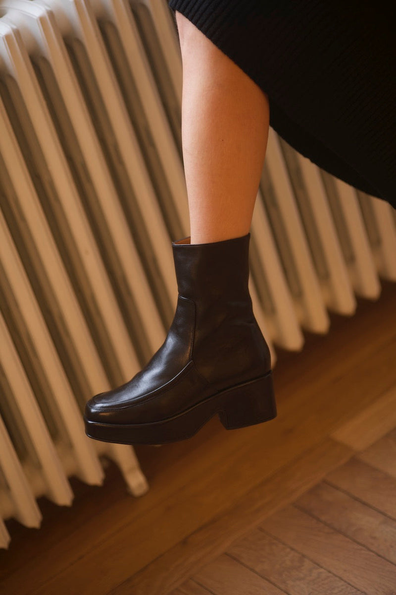 NEW PROD - Nancy Boots Calf Black