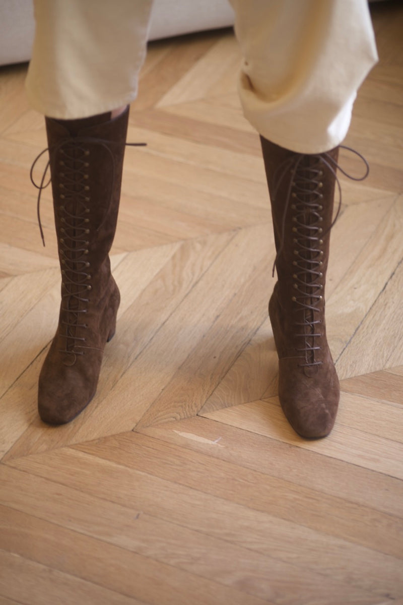 Pavlova Long Laces Boots Velours Oscuro Cigar