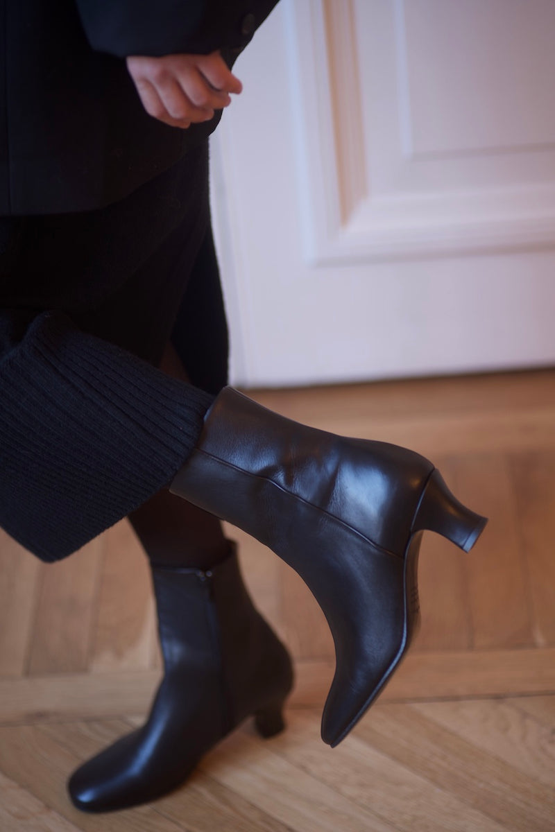 Olga Boots Calf Black